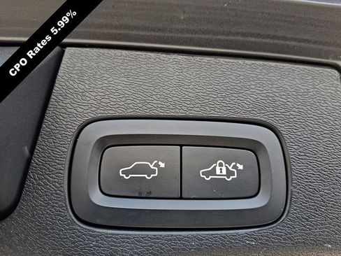 Certified 2024 Volvo XC60 B5 Plus w/ Climate Package AWD/4WD image 31
