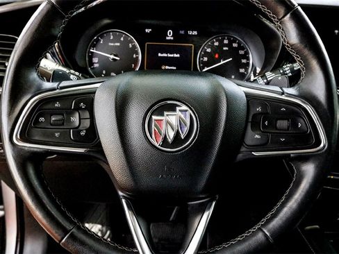 Used 2023 Buick Envision Essence image 17