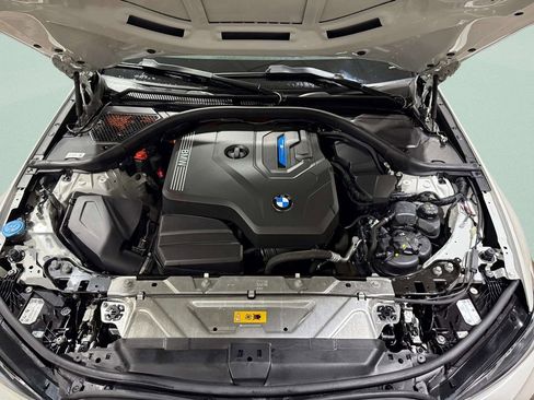 Used 2023 BMW 330e xDrive w/ Driving Assistance Package AWD/4WD image 28