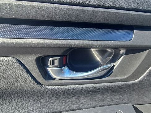 Used 2023 Honda CR-V LX image 13