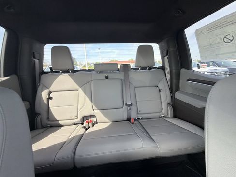 New 2026 GMC Sierra 1500 SLT w/ SLT Premium Package AWD/4WD image 13