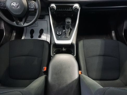 Used 2025 Toyota RAV4 LE AWD/4WD image 28