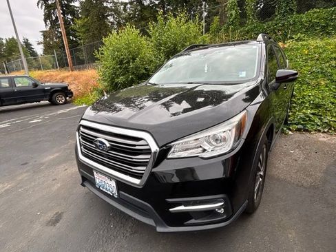 Used 2021 Subaru Ascent Limited w/ Technology Package AWD/4WD image 1