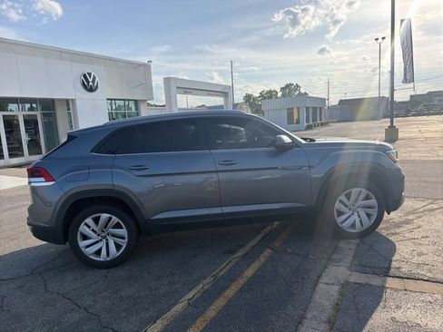 Used 2022 Volkswagen Atlas Cross Sport SE AWD/4WD image 5