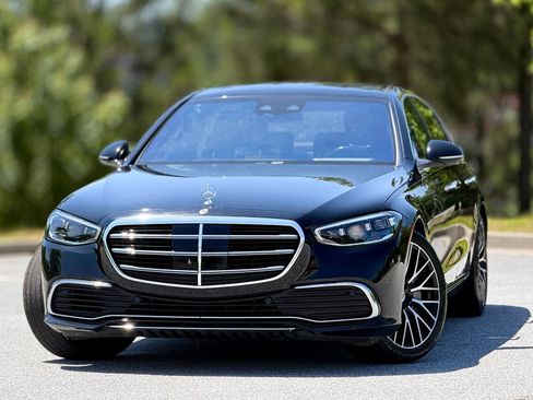 Used 2021 Mercedes-Benz S 580 4MATIC Sedan image 2
