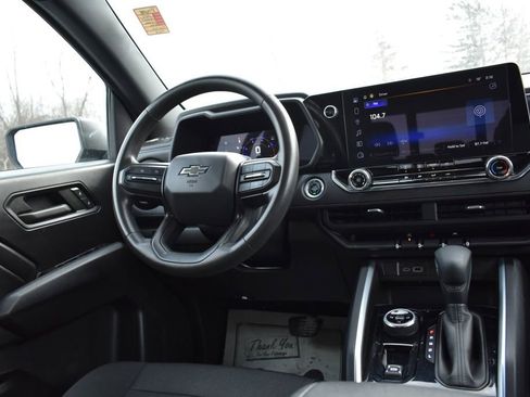 Used 2023 Chevrolet Colorado Trail Boss image 29