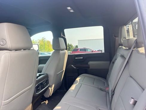 Used 2023 GMC Sierra 2500 SLT AWD/4WD image 9