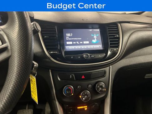 Used 2017 Chevrolet Trax LS image 21