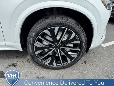 New 2026 Volvo XC90 T8 Plus image 10