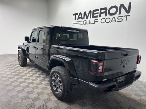 New 2026 Jeep Gladiator Sport image 3