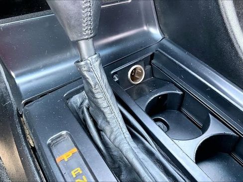 Used 1992 Chevrolet Corvette Convertible RWD image 11