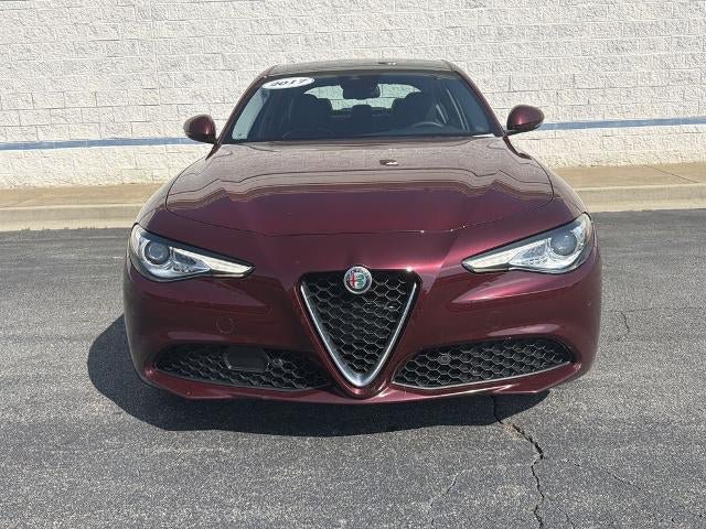 Used 2017 Alfa Romeo Giulia Ti AWD/4WD image 2