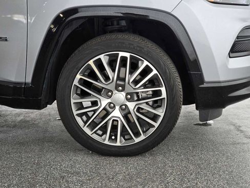 Used 2023 Jeep Compass Limited w/ Elite Group AWD/4WD image 9