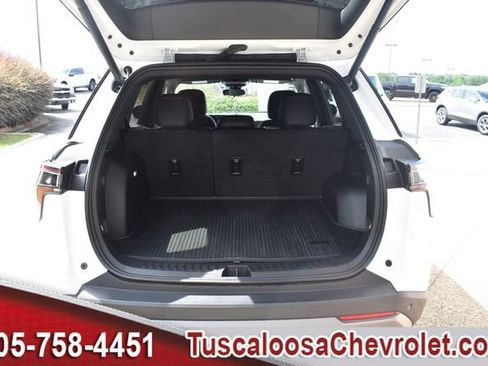 Used 2026 Chevrolet Equinox LT w/ Convenience Package II FWD image 10