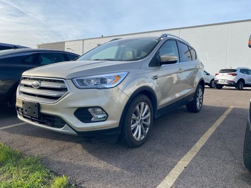Used 2018 Ford Escape Titanium FWD image 16