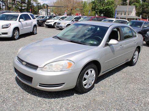 Used 2008 Chevrolet Impala LS FWD image 2