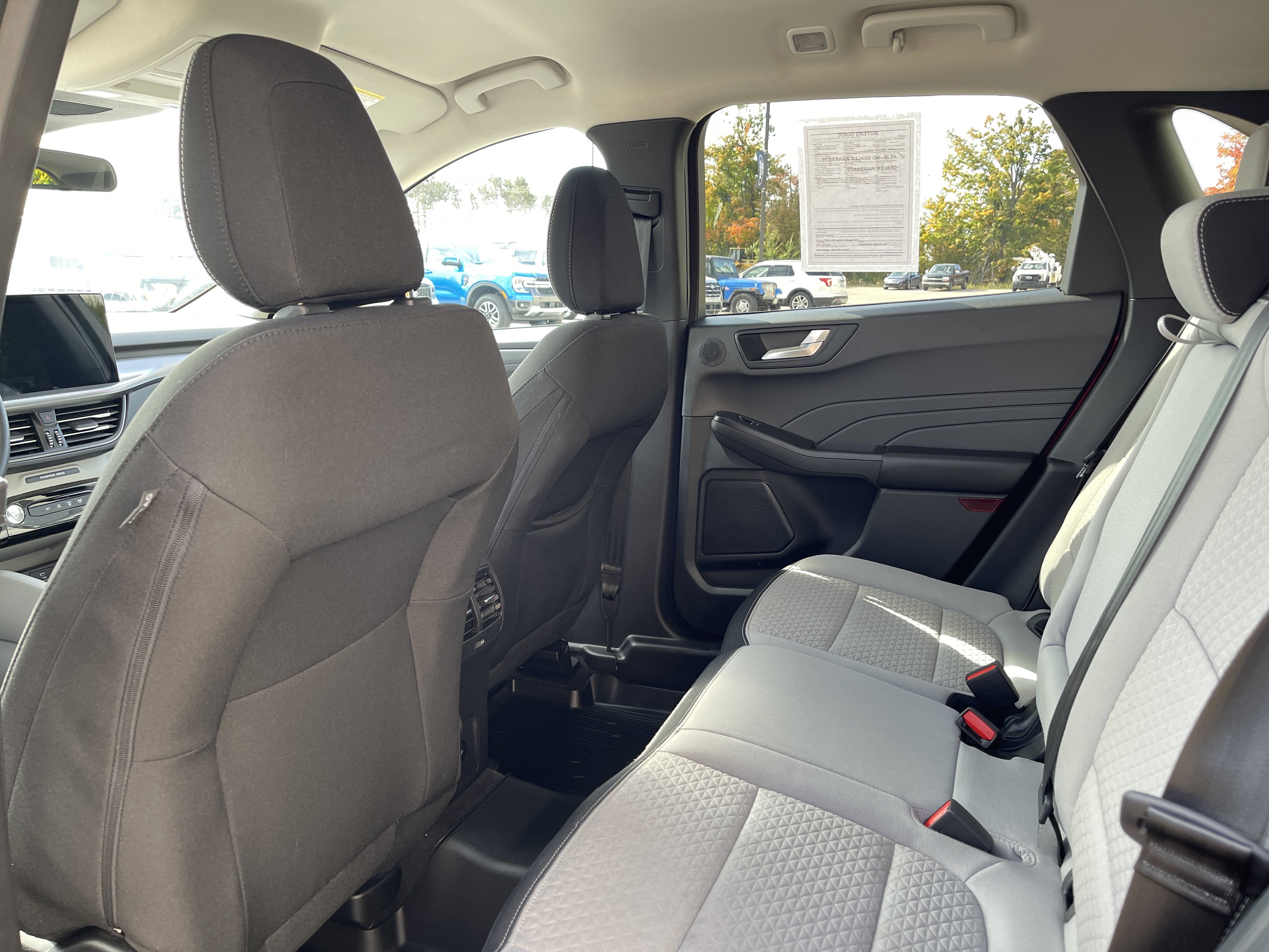 Used 2023 Ford Escape Active w/ Tech Pack #2 AWD/4WD image 10