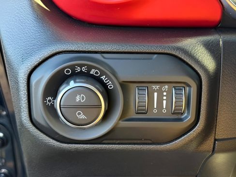 Used 2020 Jeep Gladiator Rubicon image 29