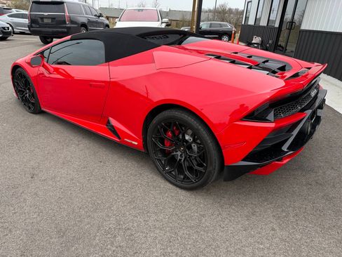 Used 2020 Lamborghini Huracan EVO RWD image 7
