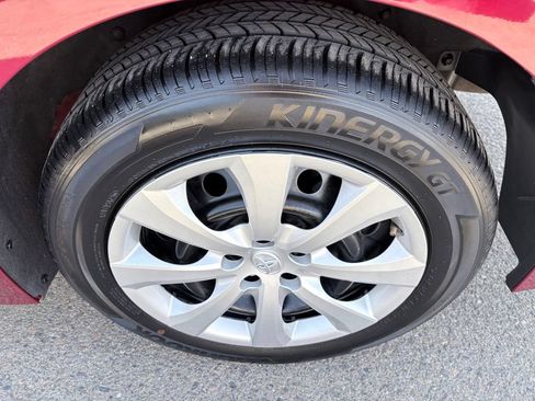 Used 2025 Toyota Corolla LE FWD image 23