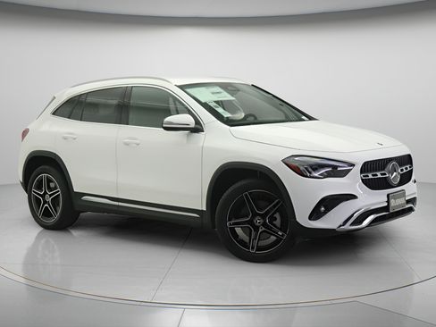 New 2026 Mercedes-Benz GLA 250 image 13