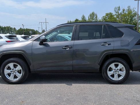 Used 2021 Toyota RAV4 XLE w/ Convenience Package AWD/4WD image 6