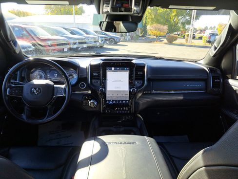 Used 2022 RAM 1500 Limited w/ Body Color Bumper Group image 32