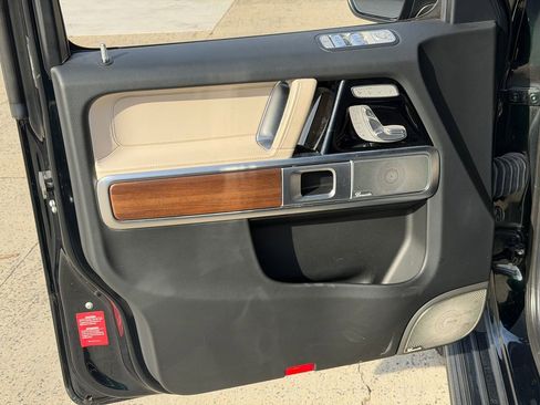 Used 2024 Mercedes-Benz G 550 image 11