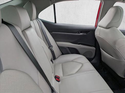 Used 2023 Toyota Camry XLE image 20
