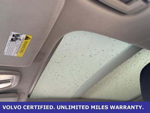 Certified 2025 Volvo XC90 B6 Plus image 29