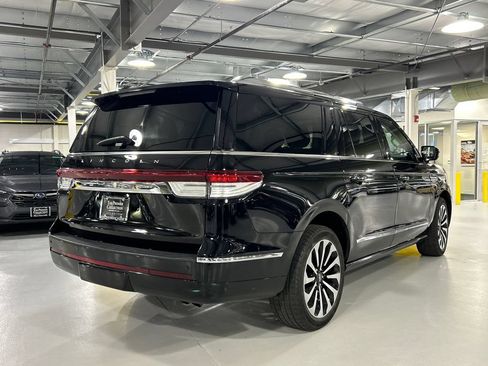 Certified 2023 Lincoln Navigator L Reserve AWD/4WD image 2