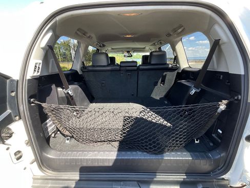 Used 2016 Lexus GX 460 Luxury image 32