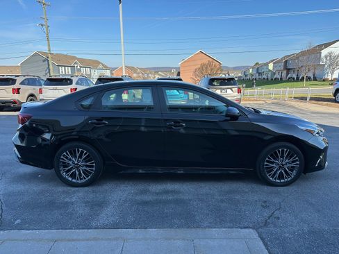 Used 2023 Kia Forte GT-Line w/ GT-Line Premium Package image 4