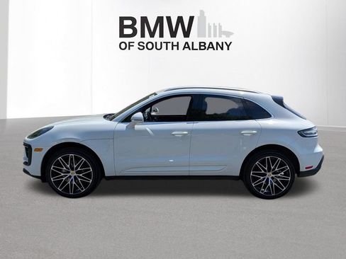 Used 2023 Porsche Macan Turbo AWD/4WD image 4