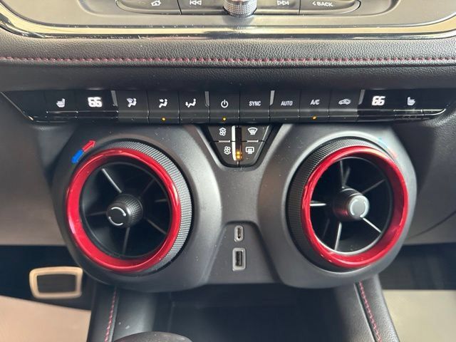 Used 2020 Chevrolet Blazer RS w/ LPO, Floor Liner Package AWD/4WD image 20