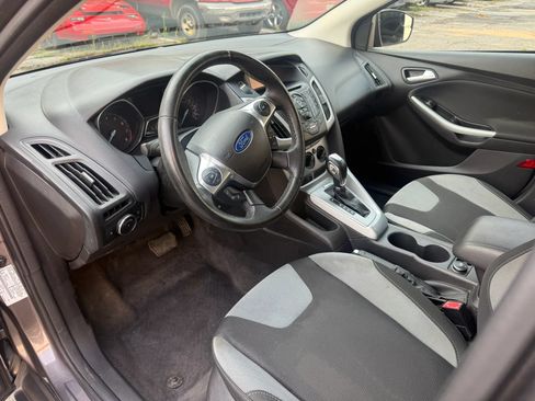 Used 2012 Ford Focus SE FWD image 12