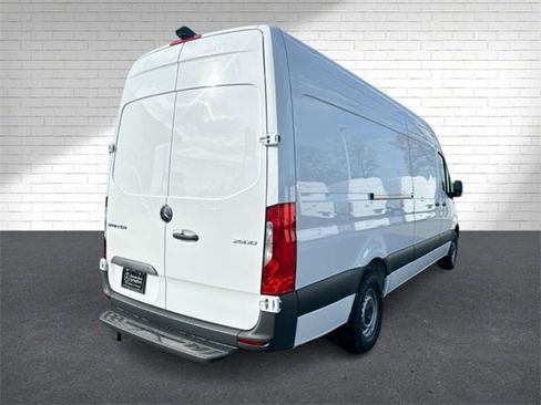 New 2025 Mercedes-Benz Sprinter 2500 image 9