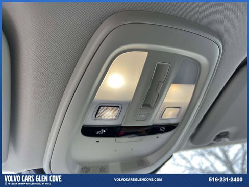 Used 2026 Volvo XC60 B5 Core w/ Climate Package PRO image 31