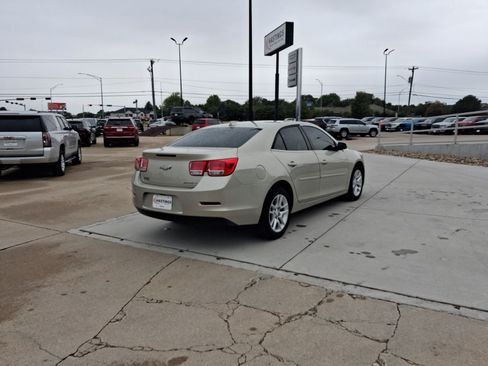 Used 2013 Chevrolet Malibu LT w/ Power Convenience Package FWD image 5