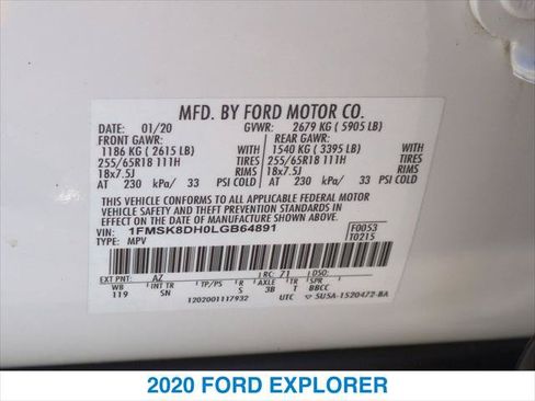 Used 2020 Ford Explorer XLT w/ Equipment Group 202A AWD/4WD image 26