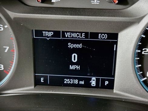 Used 2023 Chevrolet Malibu LT FWD image 2