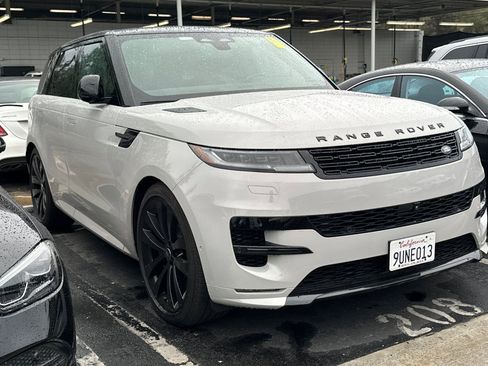 Used 2025 Land Rover Range Rover Sport Dynamic SE image 10