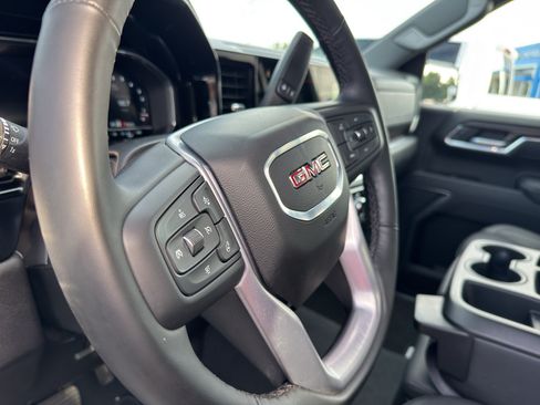 Used 2025 GMC Sierra 1500 SLT AWD/4WD image 14