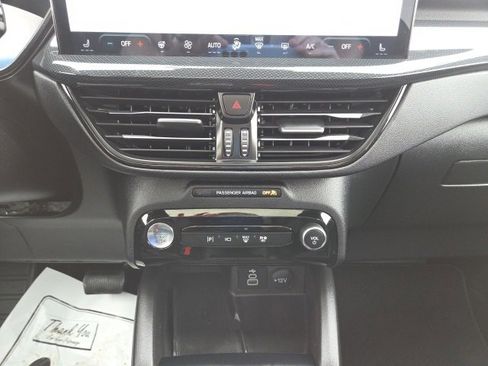 Certified 2025 Ford Escape ST-Line Elite w/ Premium Technology Package image 31