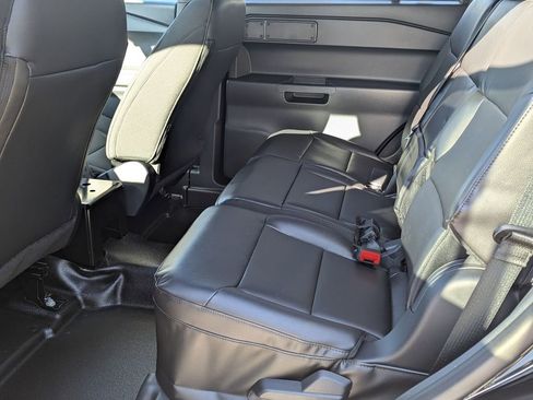 New 2026 Ford Explorer 4WD Police Interceptor image 11