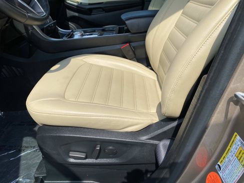Used 2020 Ford Edge SEL w/ Cargo Accessory Package FWD image 23