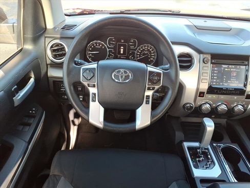Used 2018 Toyota Tundra SR5 w/ SR5 Upgrade Package image 24