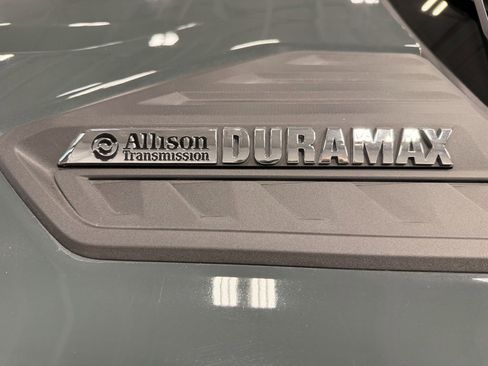 Used 2025 Chevrolet Silverado 2500 LT image 26