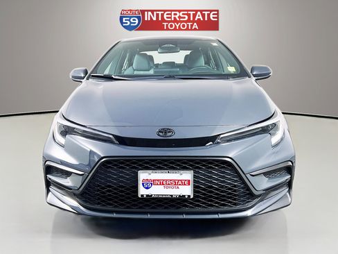 Certified 2025 Toyota Corolla SE FWD image 2