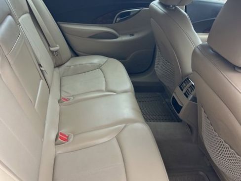 Used 2010 Buick LaCrosse CXS image 7